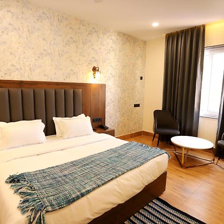 Hotel Dhingra Inn Rewāri Esterno foto