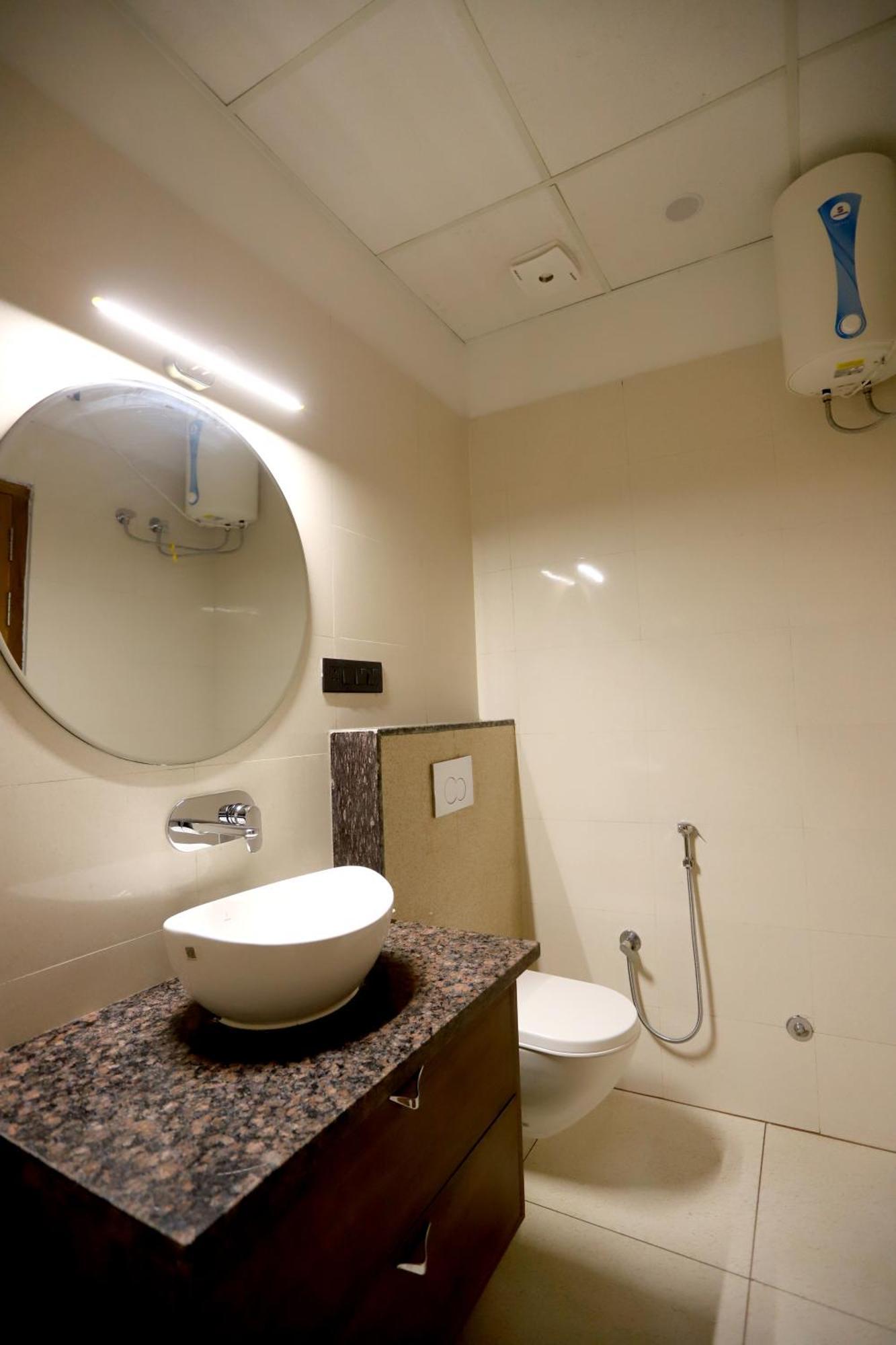 Hotel Dhingra Inn Rewāri Esterno foto