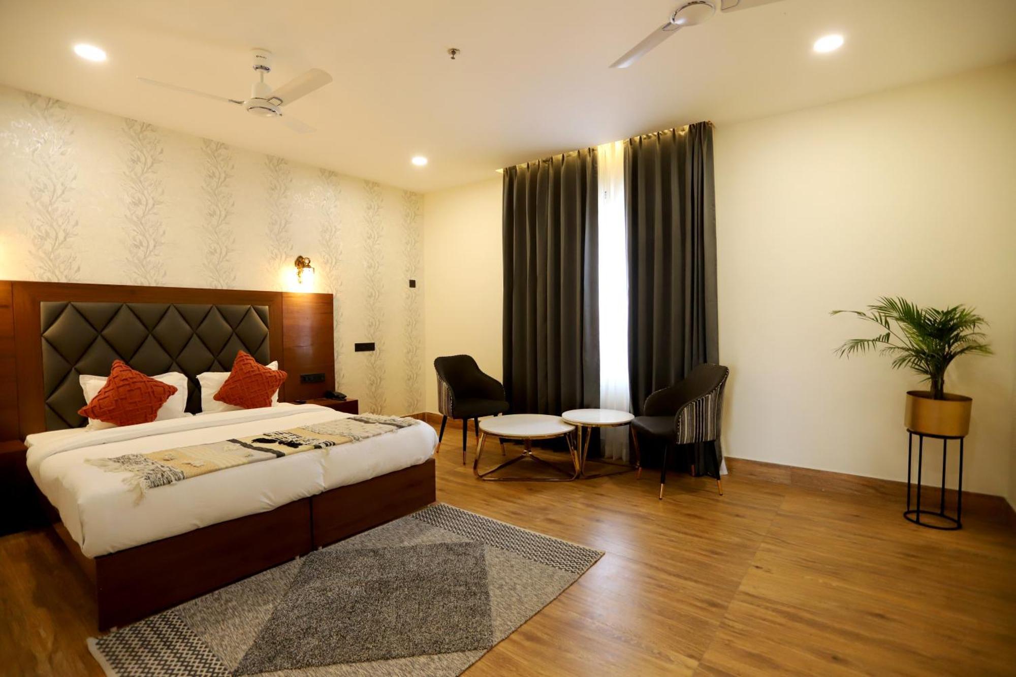 Hotel Dhingra Inn Rewāri Esterno foto